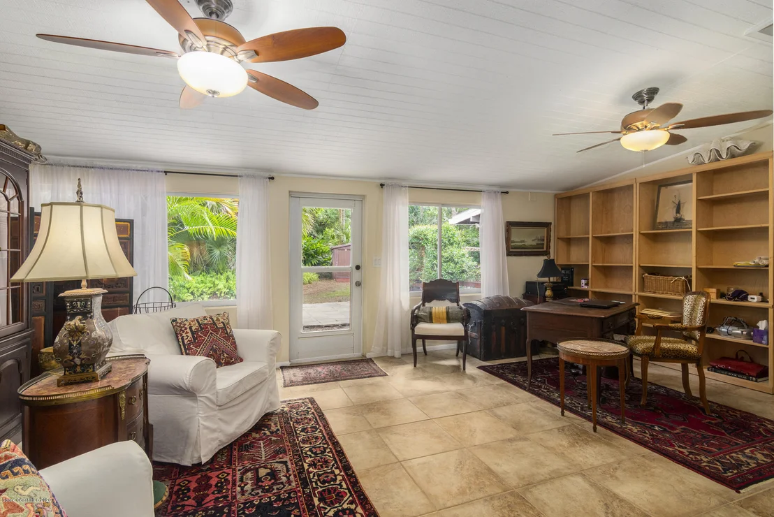 Photo of 5880 Crane Road