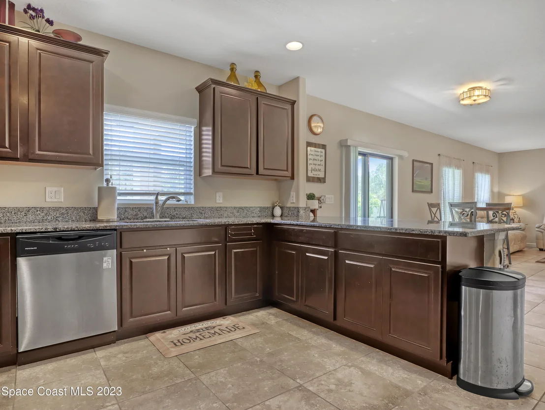 Photo of 1013 Musgrass Circle