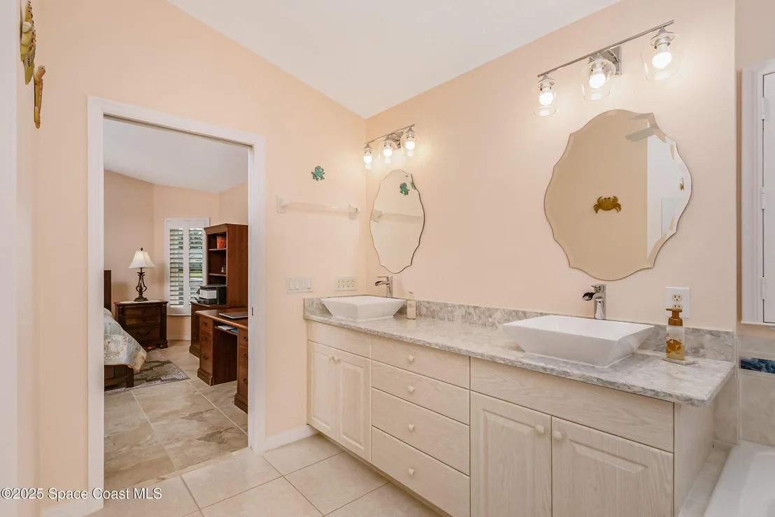 Photo of 1087 Pine Creek Circle NE