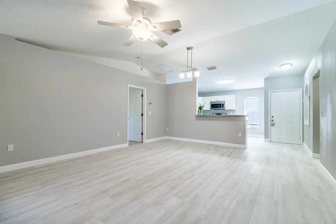 Photo of 1436 Crane Creek Boulevard