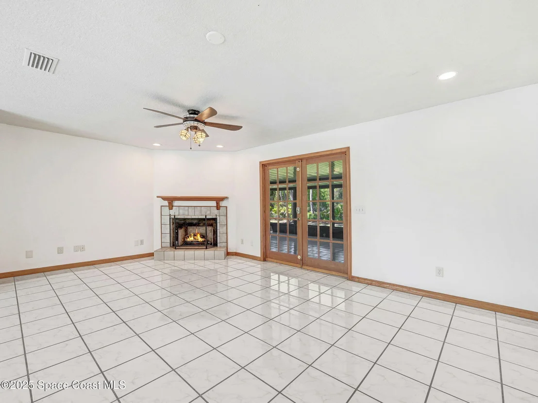 Photo of 6570 Whispering Pines Lane