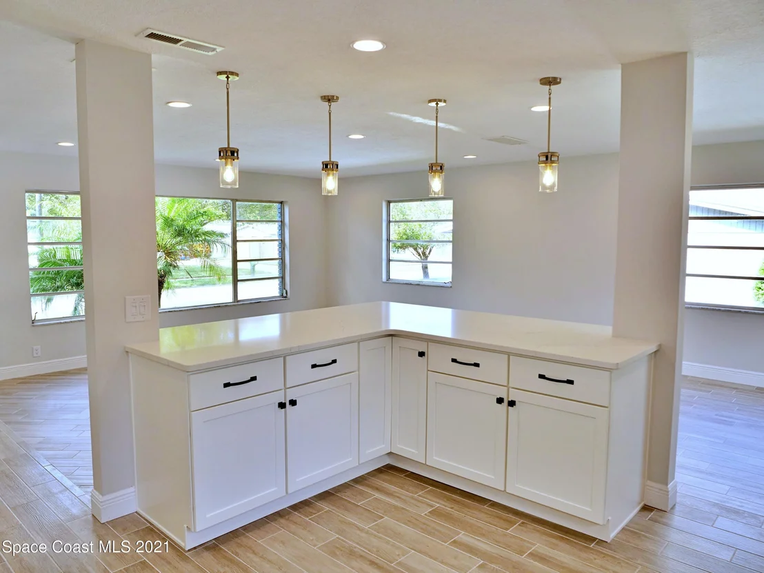 Photo of 1728 Golfview Drive