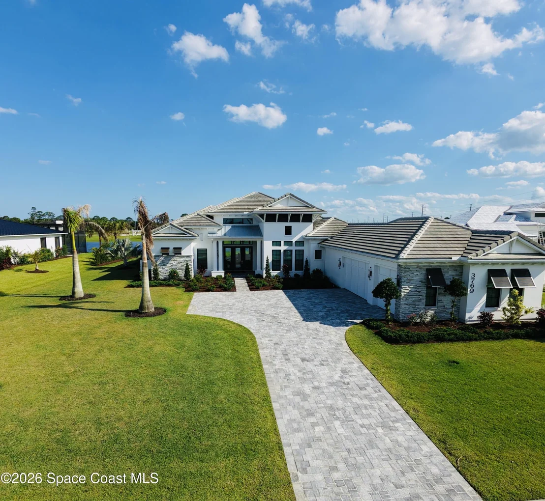 Photo of 3769 Lake Adelaide Place