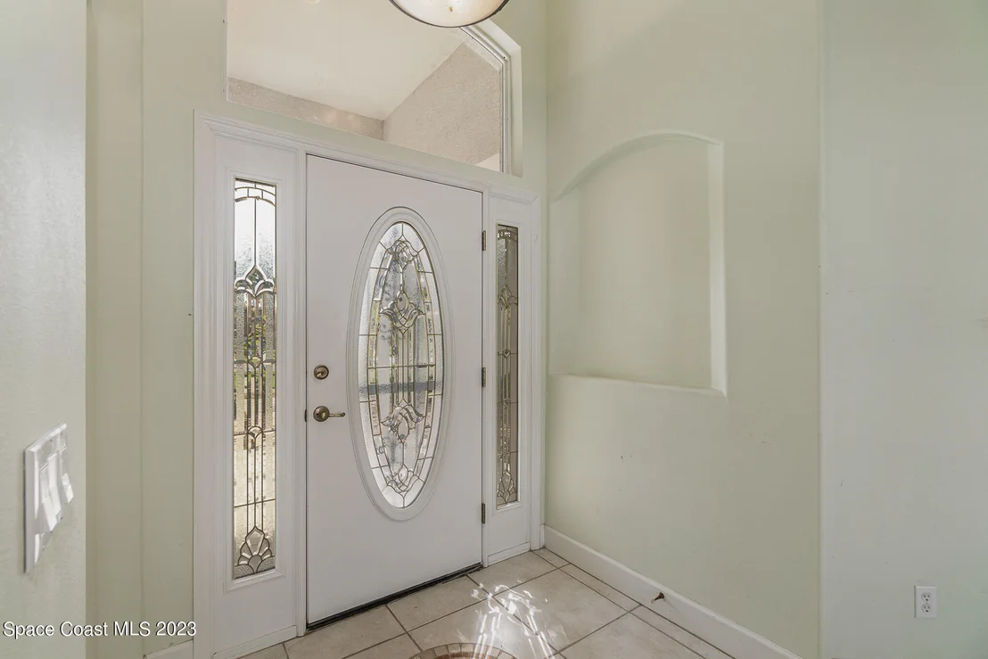 Photo of 990 Starling Way