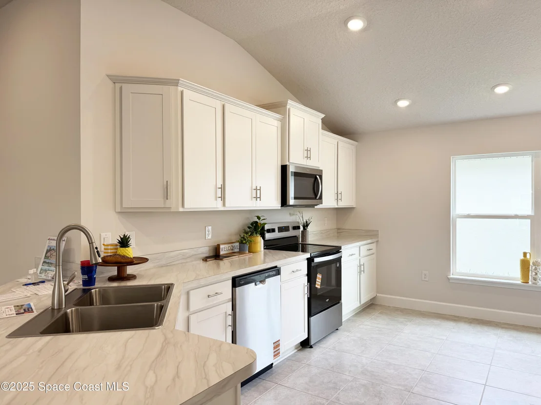 Photo of 1235 Kylar Drive NW