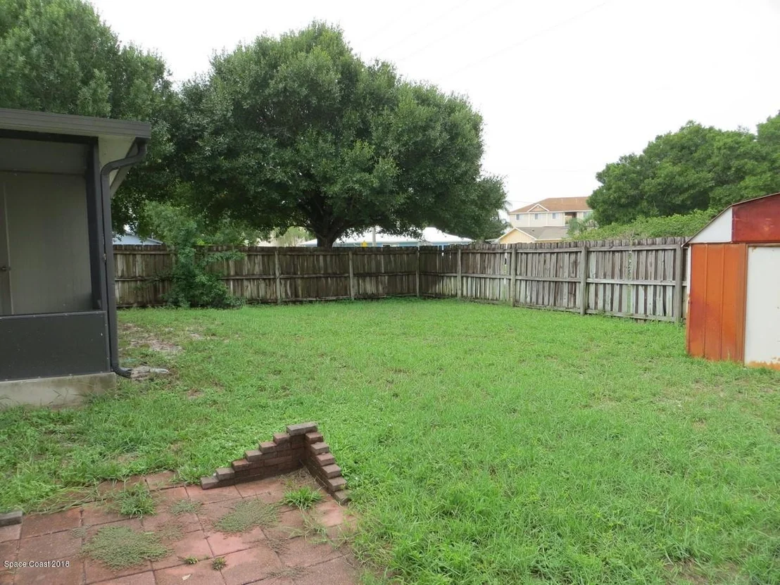 Photo of 1040 Sycamore Drive