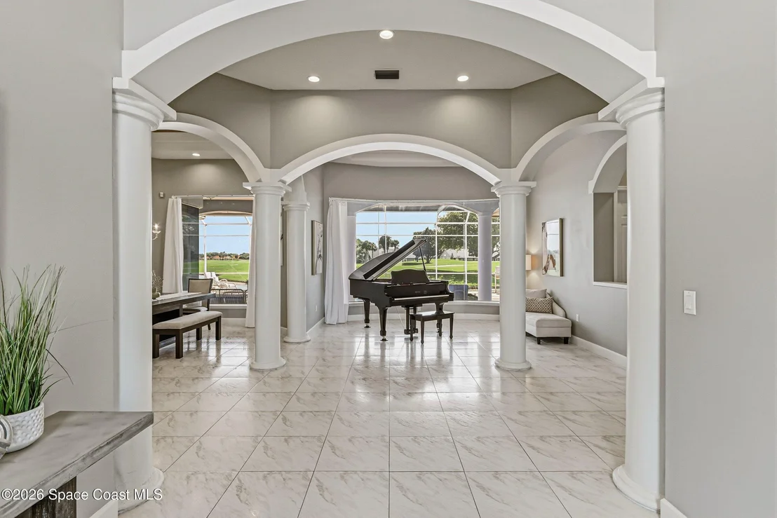 Photo of 699 Palmer Way