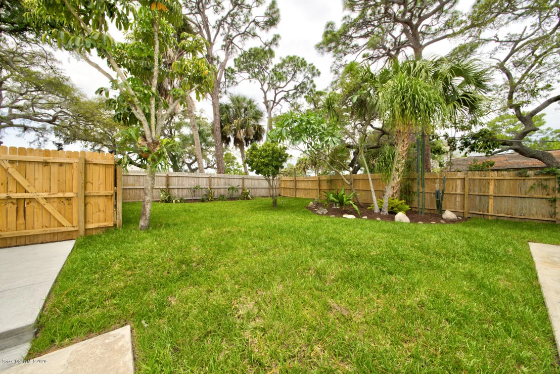 Photo of 1882 Pineapple Avenue