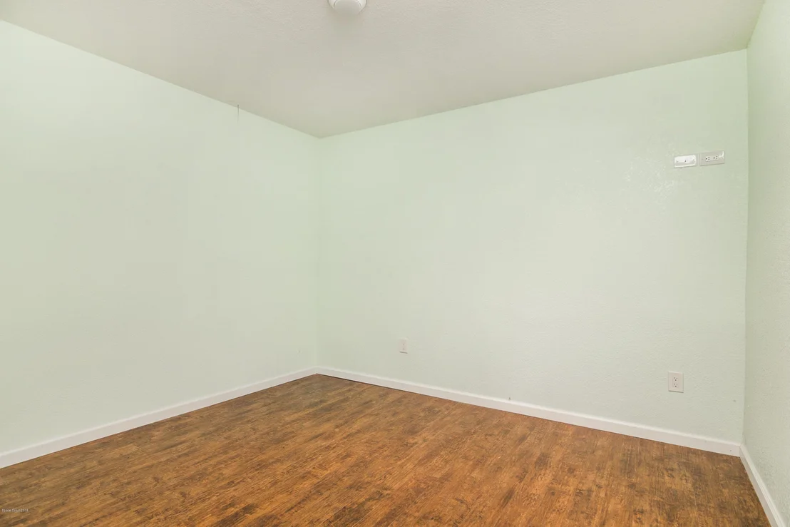 Photo of 6890 Ward Parkway