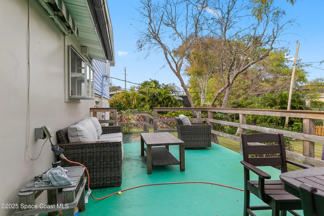 Photo of 409 Lynn Avenue