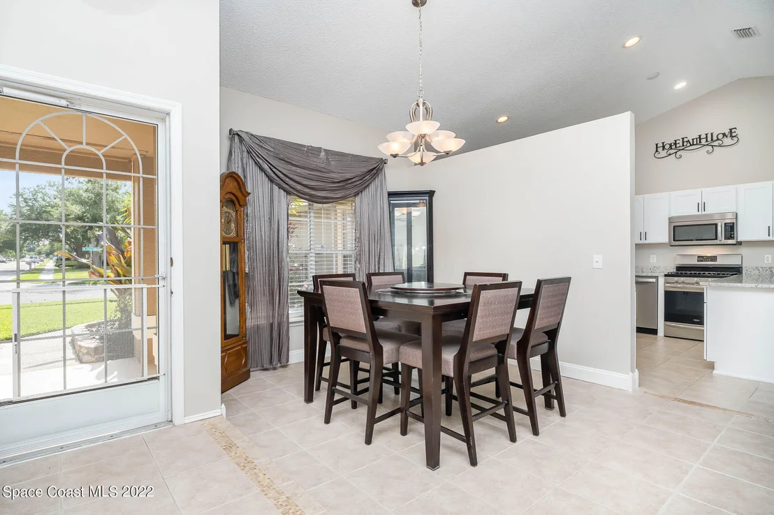 Photo of 4250 Silver Lake Drive