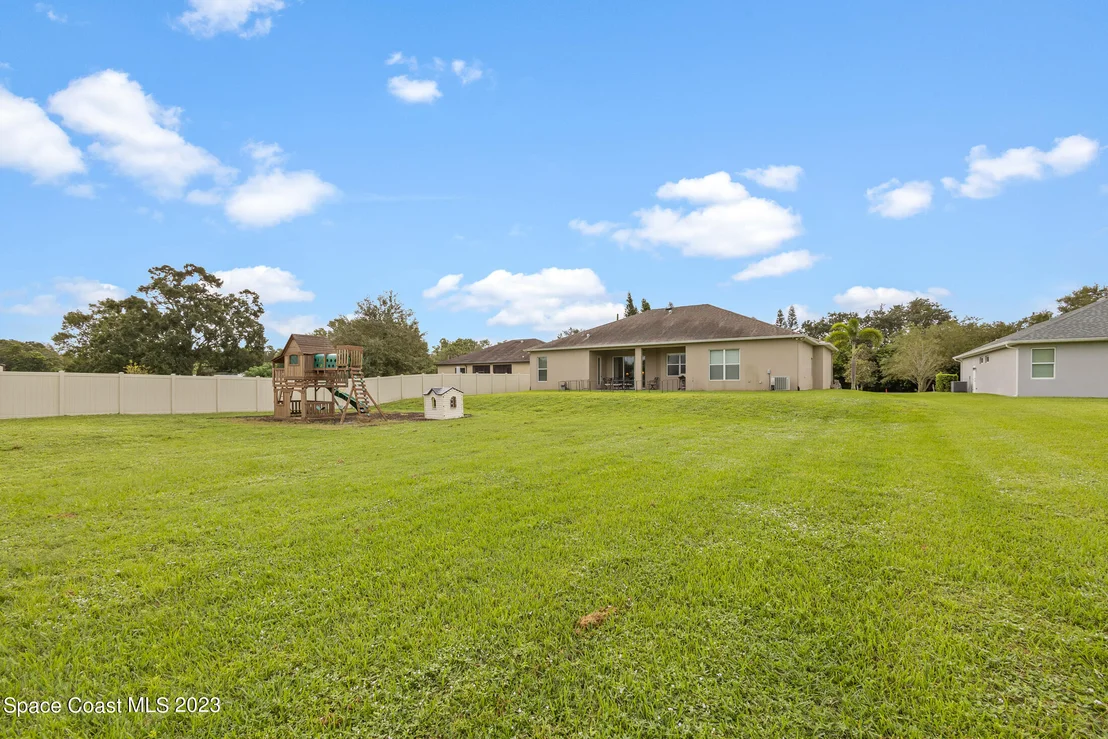 Photo of 1840 Trimble Road