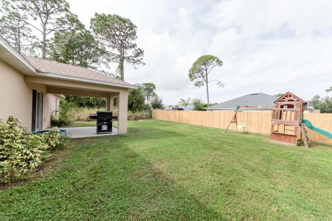Photo of 5560 Graham Street