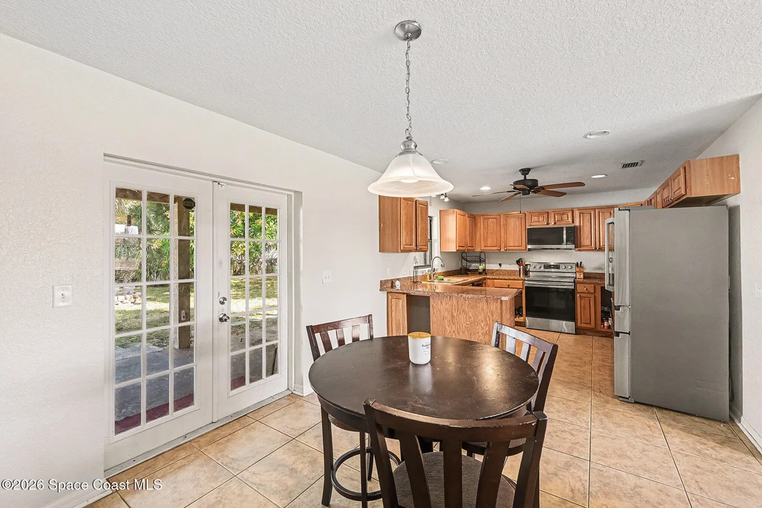 Photo of 1584 Gardner Dr Drive