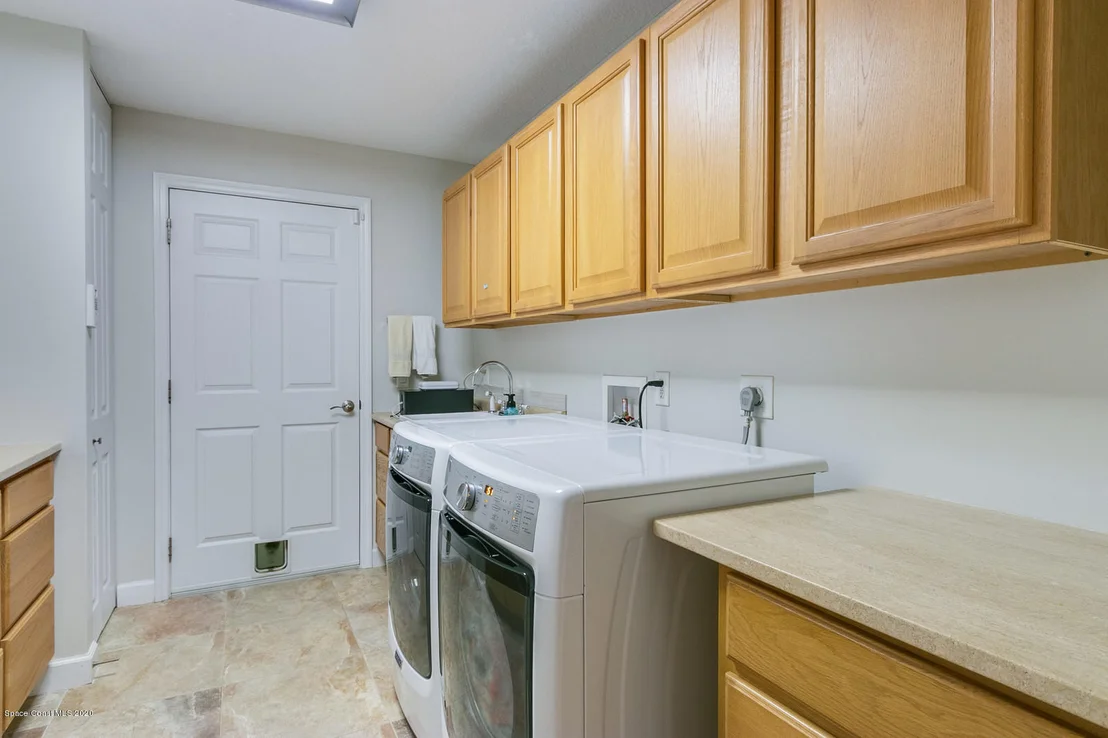 Photo of 405 5th Avenue