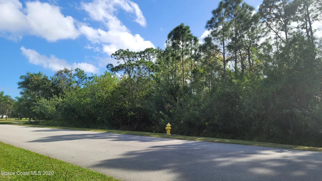 Photo of 2041 Siroco Lane Lane
