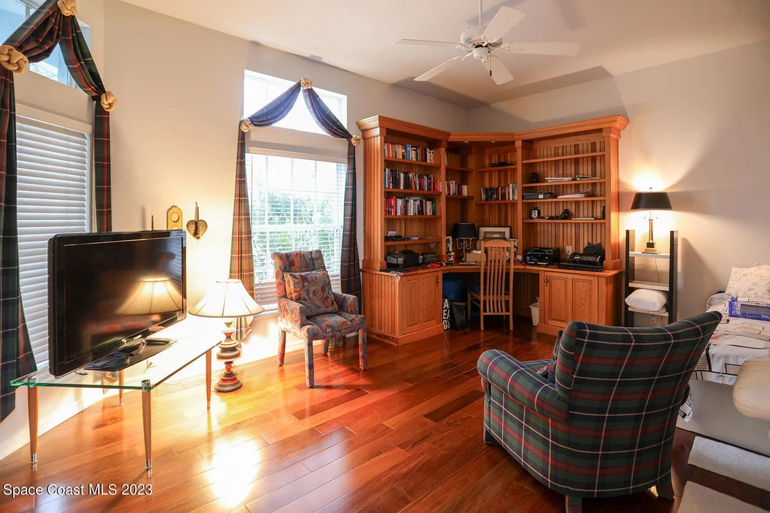 Photo of 923 Derby Lane