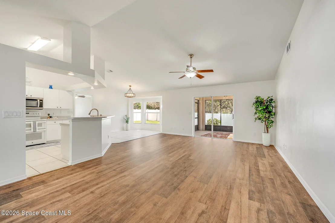 Photo of 883 Del Mar Circle