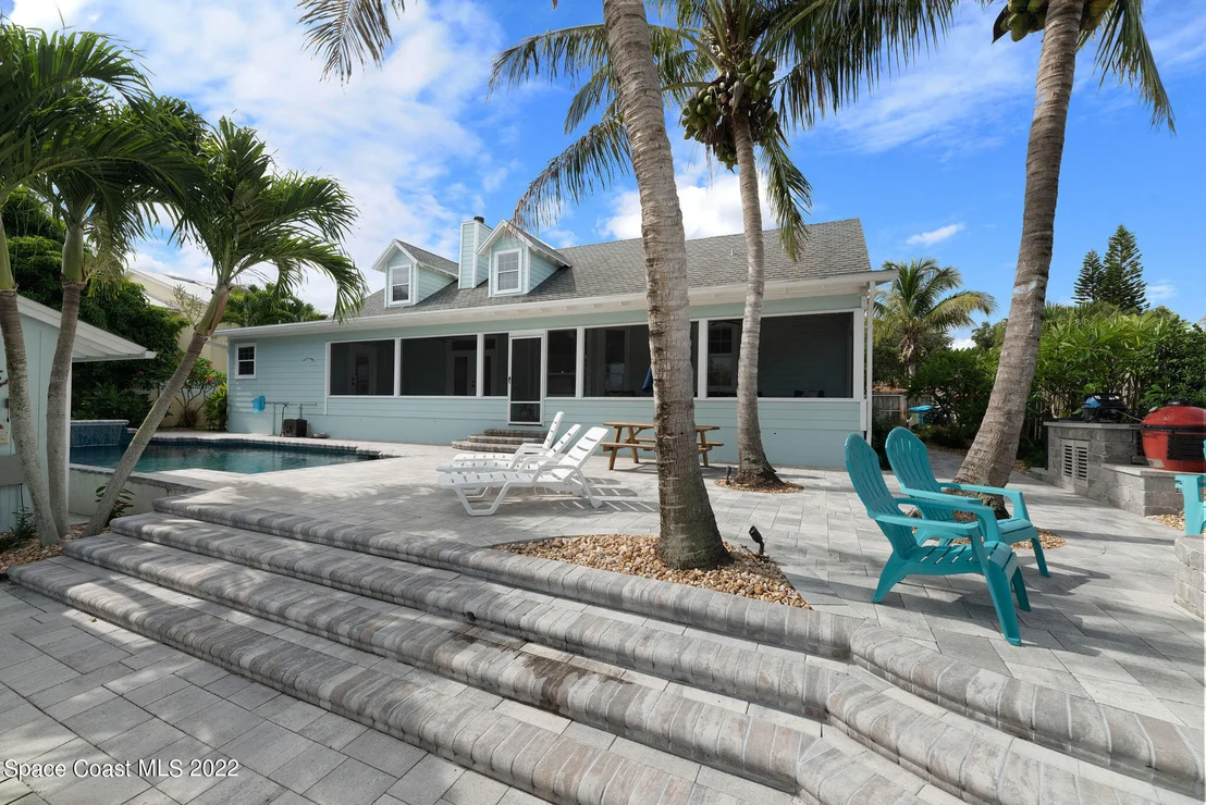 Photo of 416 Riverview Lane