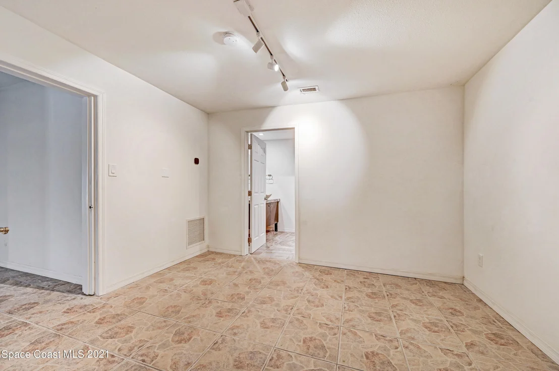 Photo of 128 Silver Hill Lane