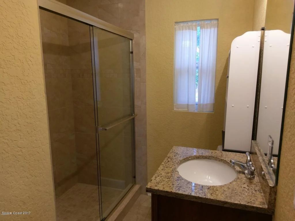 Photo of 667 Banyan Drive
