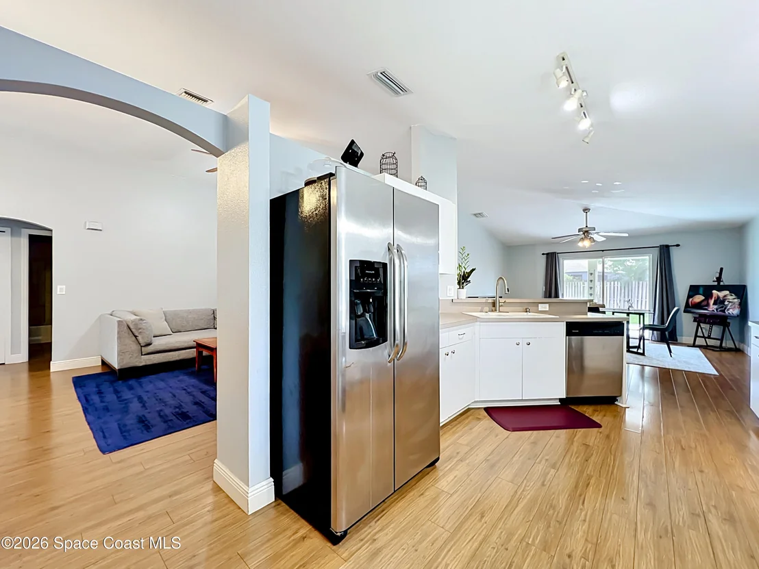 Photo of 2085 Bayhill Drive