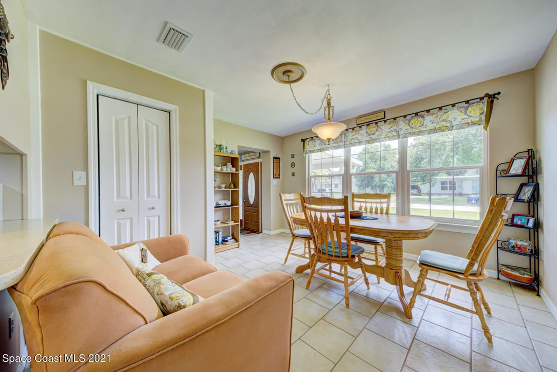 Photo of 1211 Princeton Road
