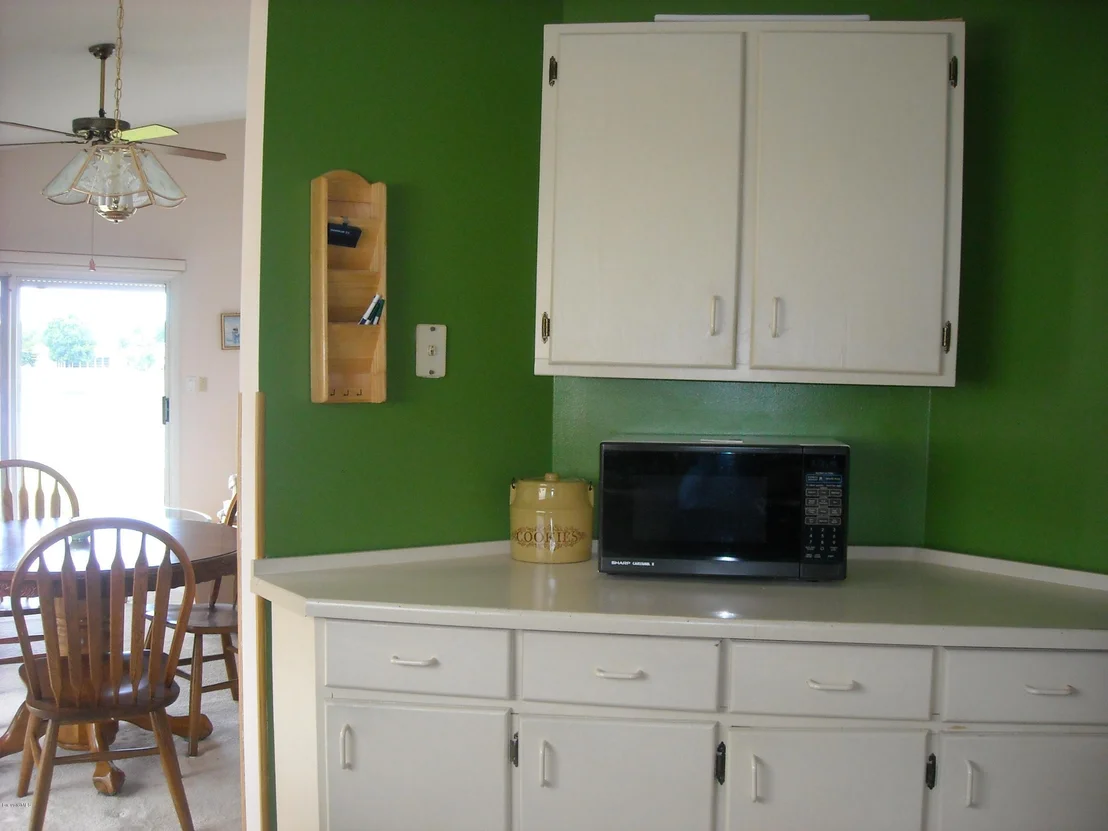 Photo of 993 NE Wateroak Drive