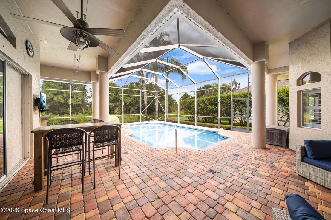 Photo of 1045 Starling Way