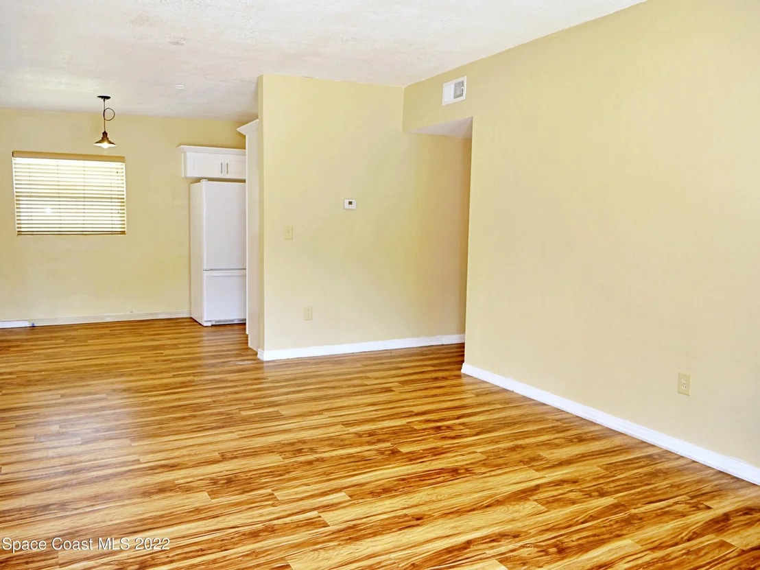 Photo of 4550 Apollo Road