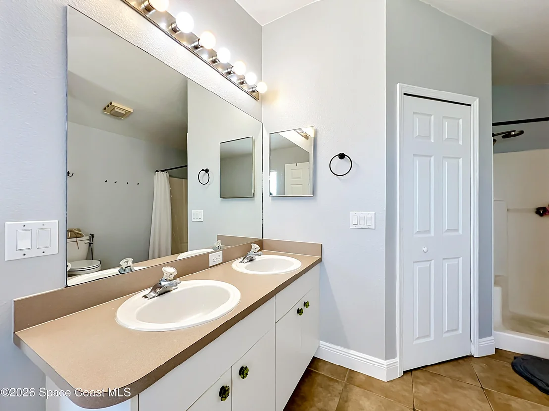 Photo of 2085 Bayhill Drive