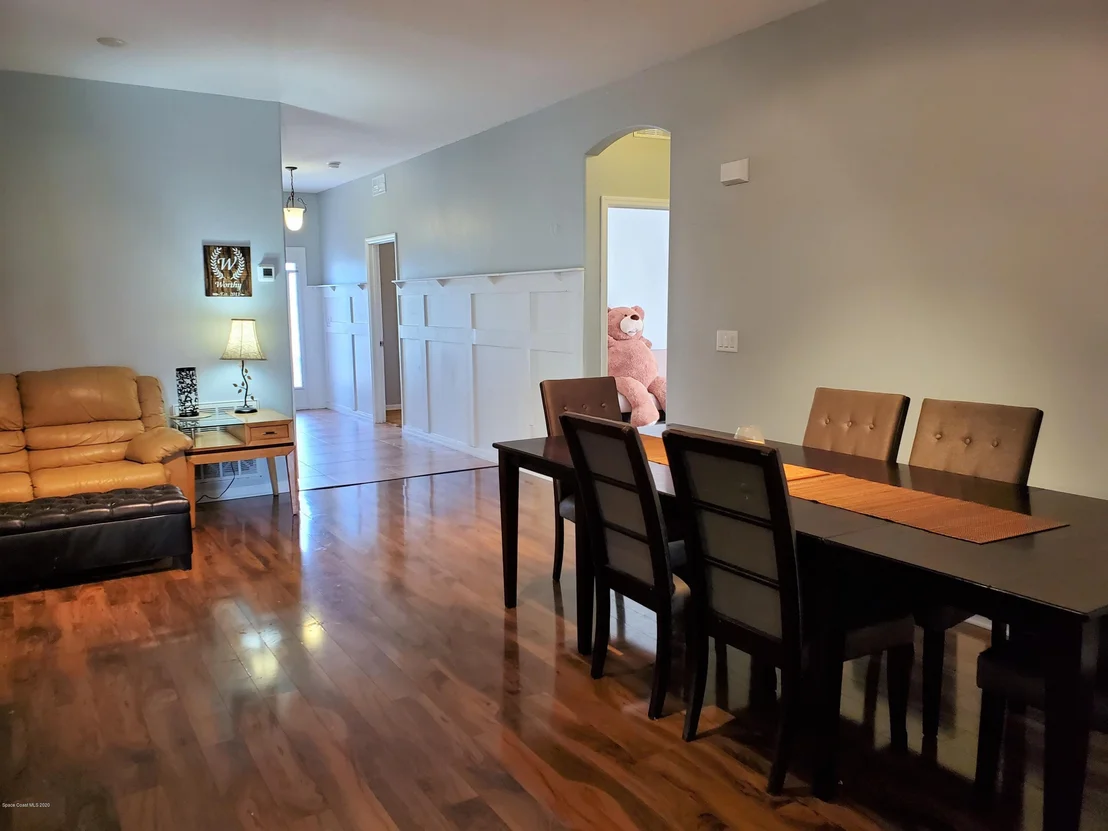 Photo of 3892 Manitoba Way