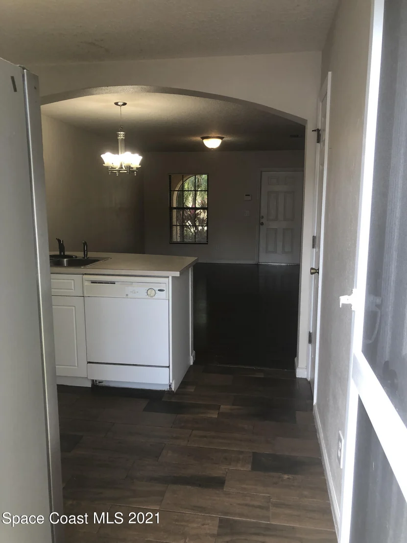 Photo of Unit 103 at 830 Luminary Circle