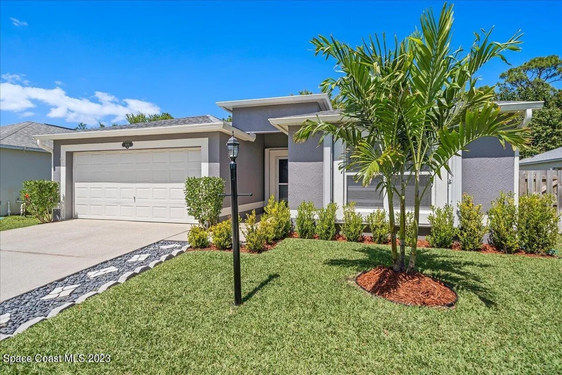 Photo of 1616 Vista Lake Circle