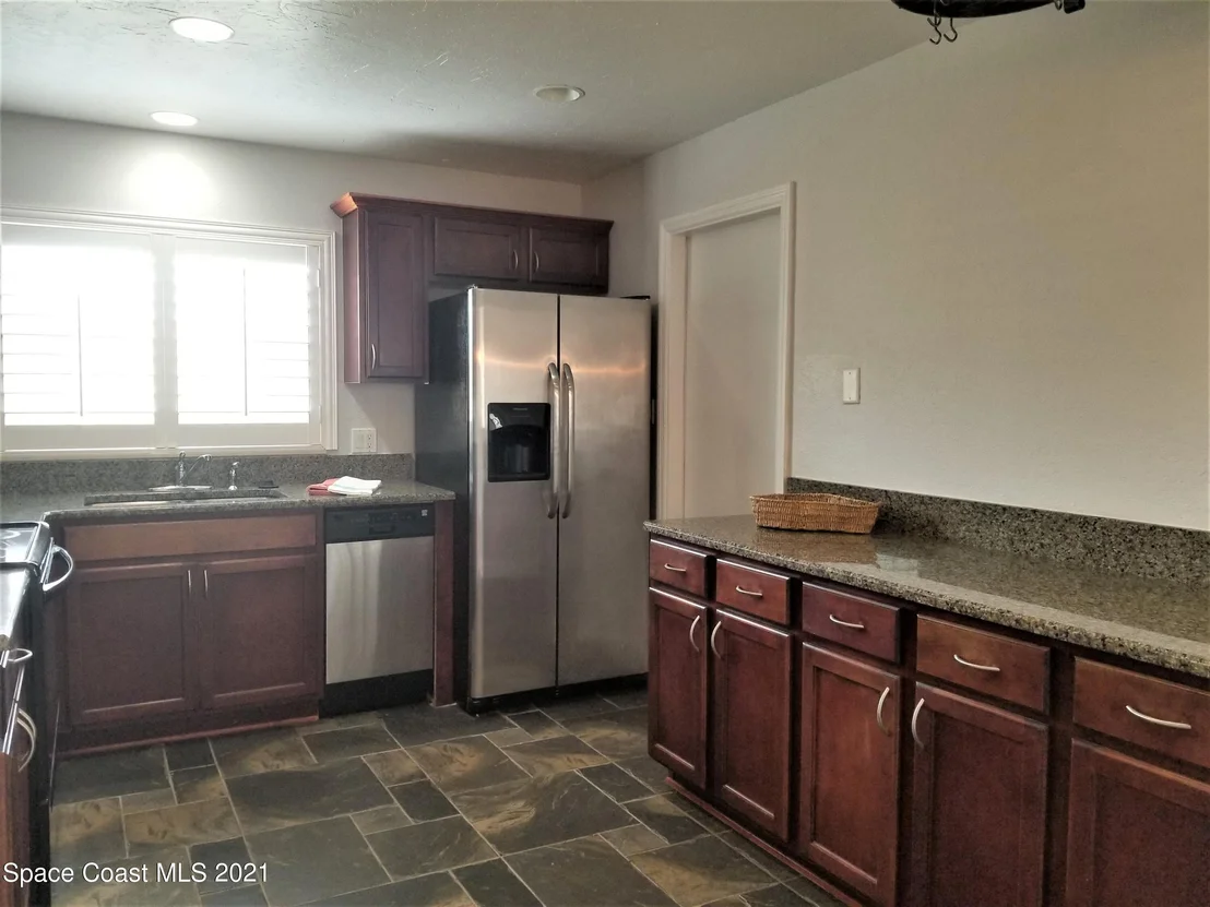 Photo of 485 Temple Street