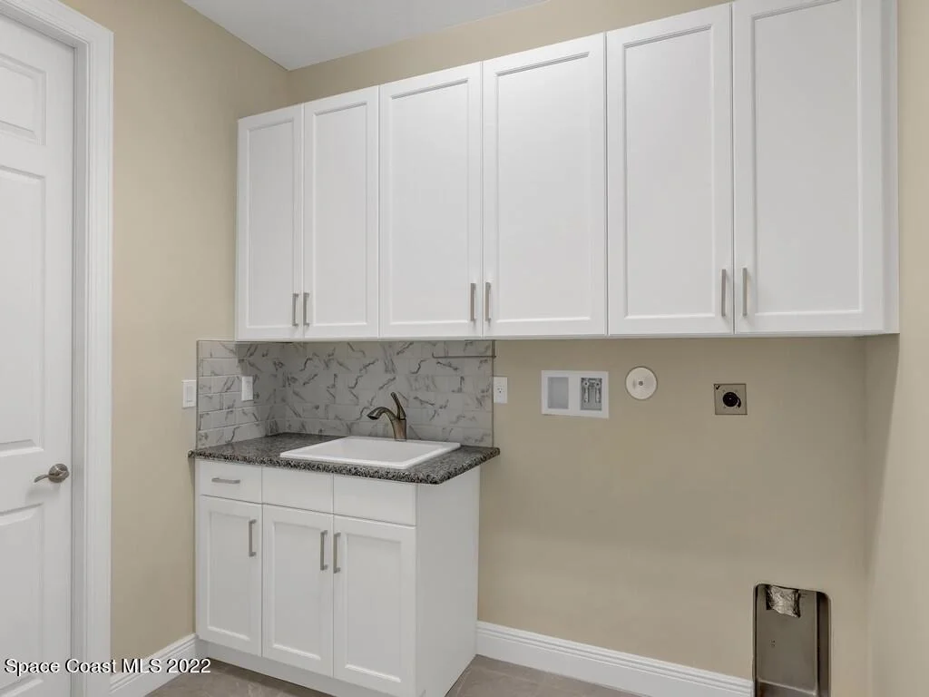 Photo of 6077 Graysen Sq Square