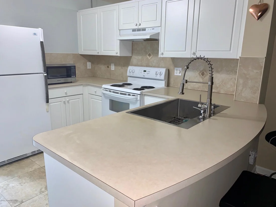 Photo of Unit 106 at 995 Luminary Circle