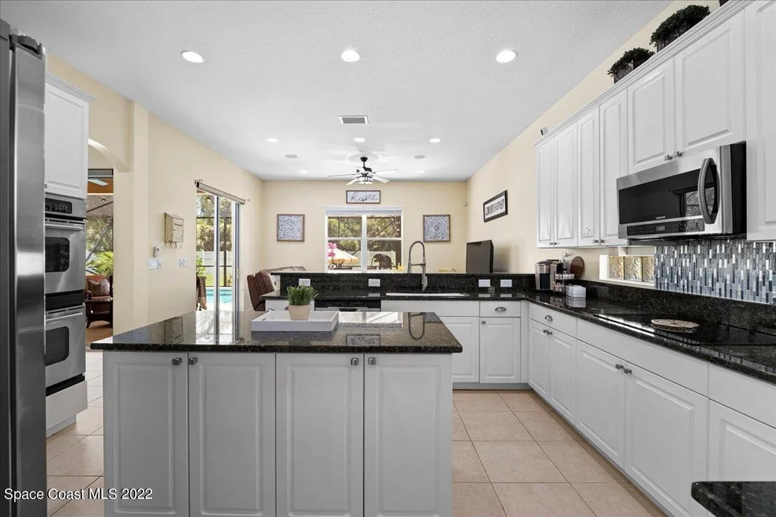 Photo of 2067 Windbrook Drive SE