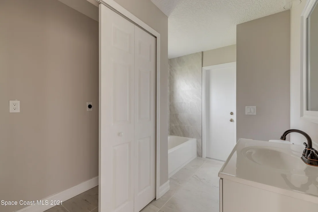 Photo of 6570 Pleasant Avenue