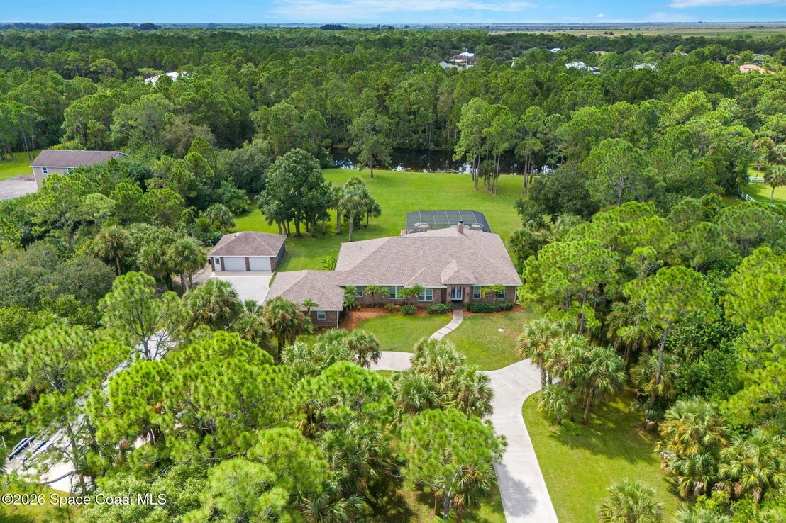 Photo of 5453 The Willows Drive