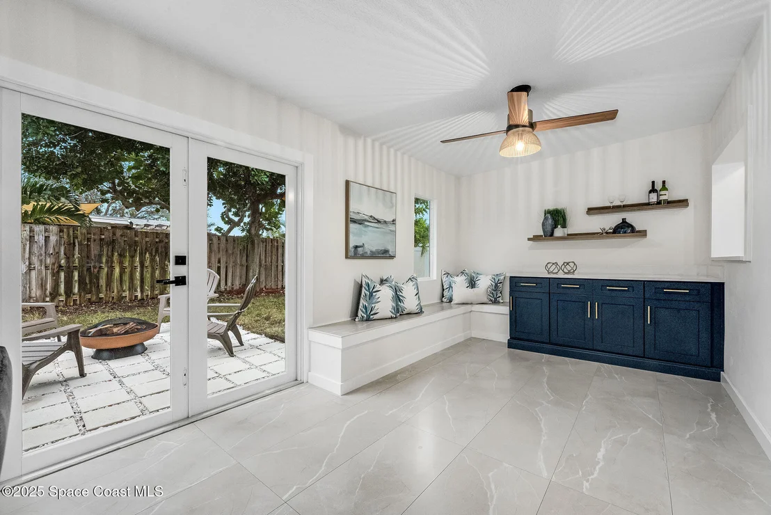 Photo of 124 Uranus Court