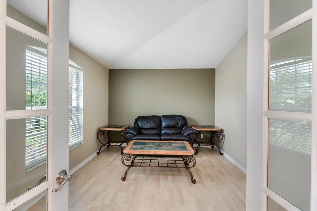 Photo of 943 Del Mar Circle