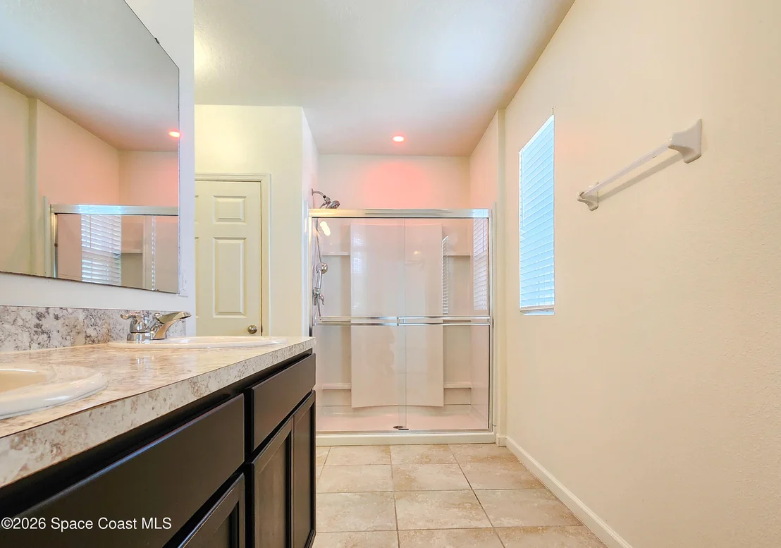 Photo of 422 Moray Drive