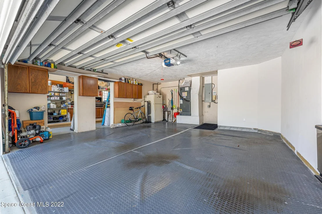 Photo of 200 Oak Street