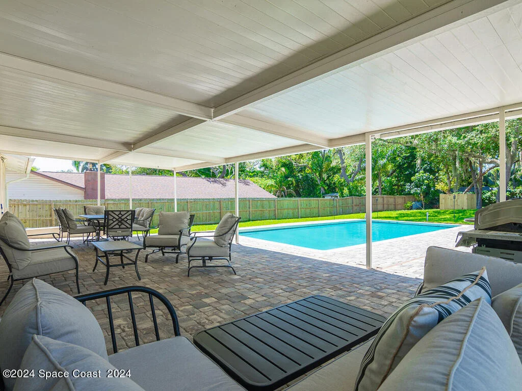 Photo of 2125 Indian River Drive