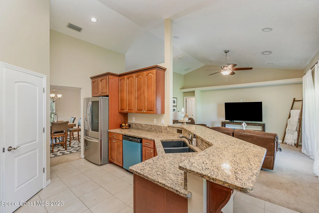 Photo of 11047 Oakshore Lane