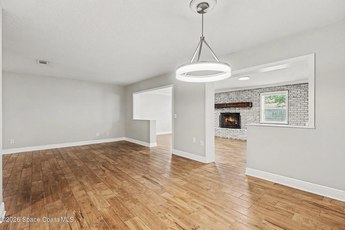 Photo of 990 Demaret Drive