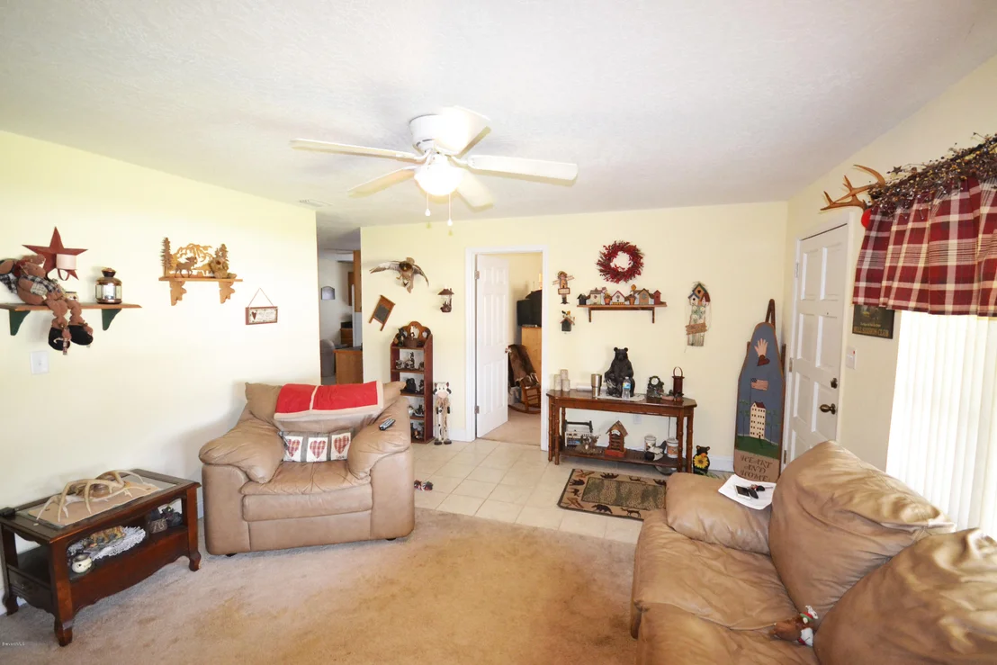 Photo of 1426 Albert Drive