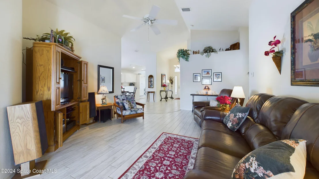Photo of 2405 Addington Circle
