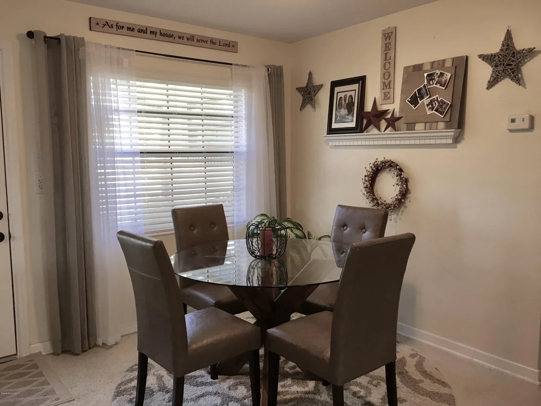 Photo of 27 S Hardee Circle S